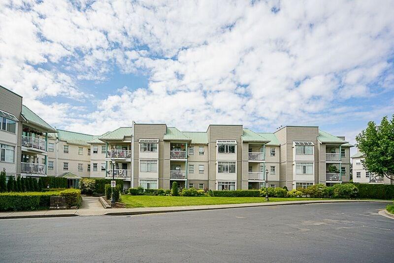 9763 140 Street - Photo 1