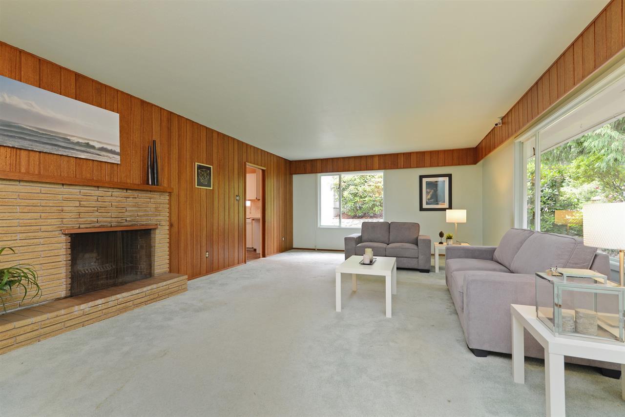 514 Roxham Street - Photo 1
