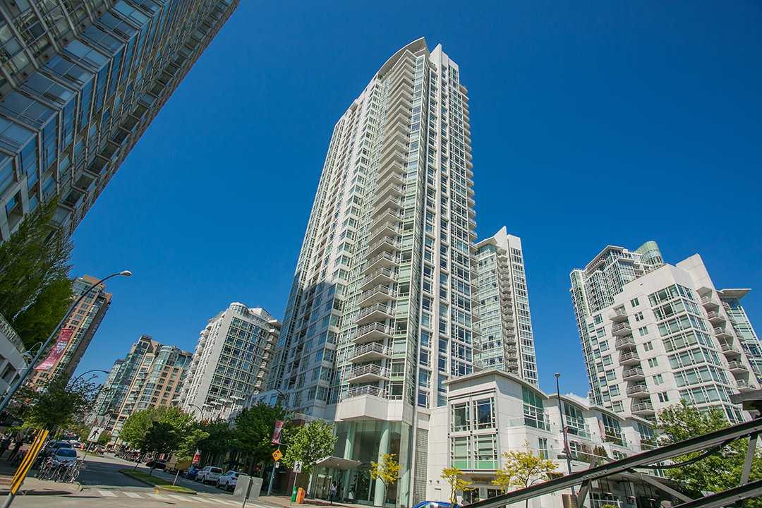 1199 Marinaside Crescent - Photo 1