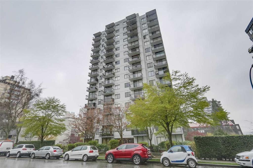 1146 Harwood Street - Photo 1