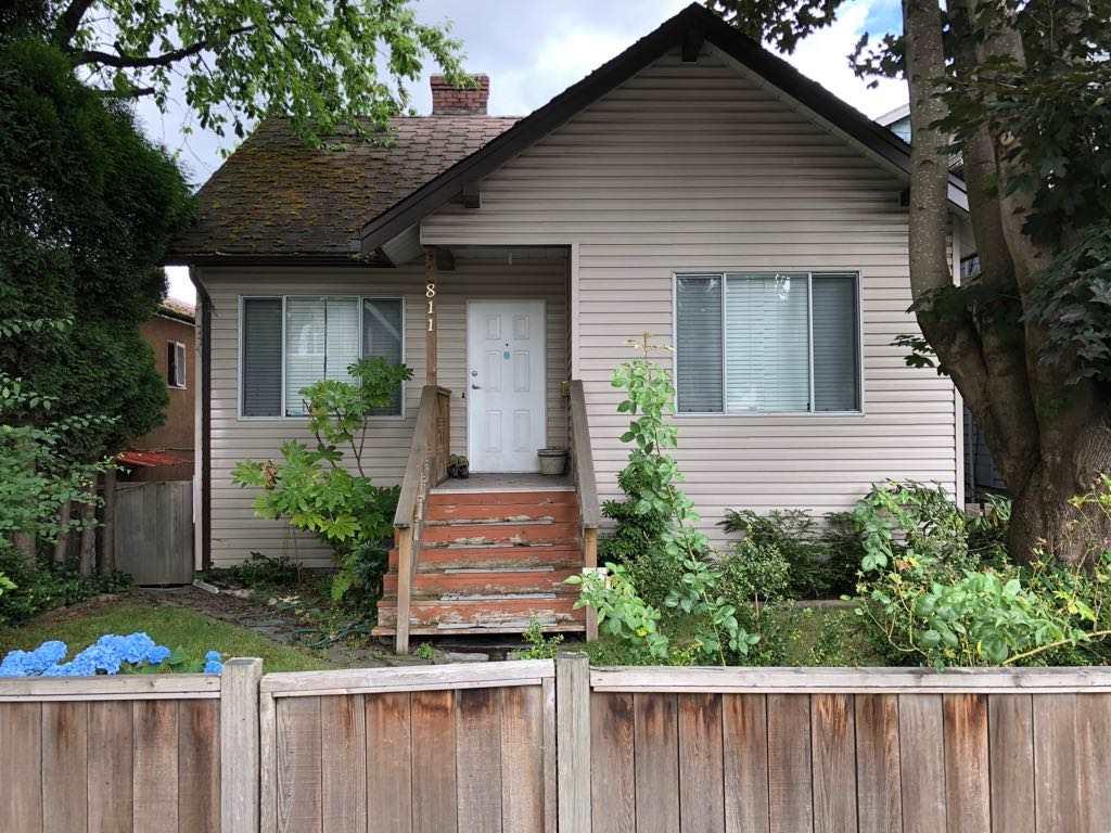 811 12TH Avenue - Photo 1