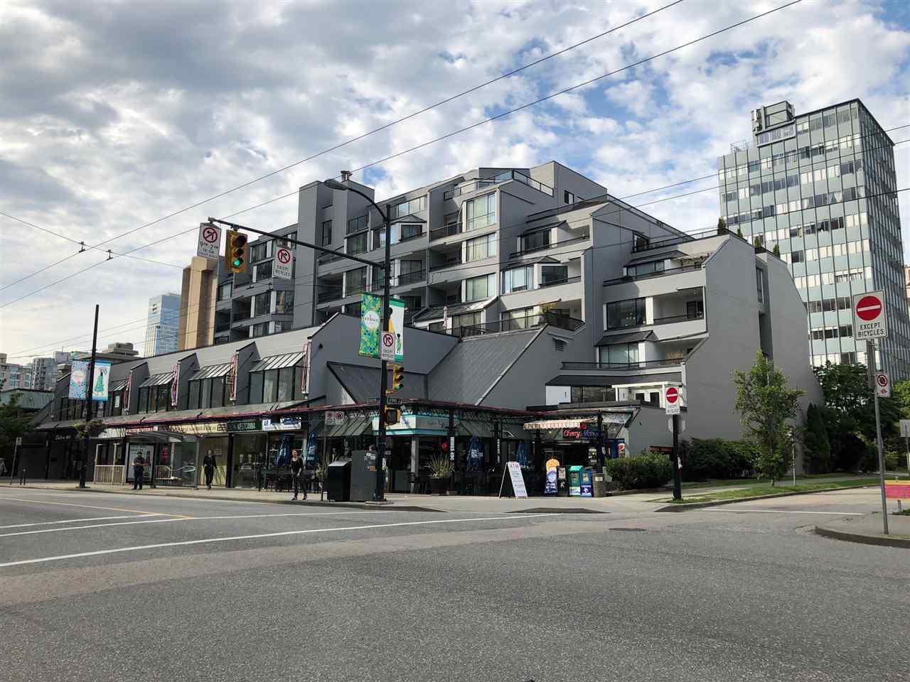 1270 Robson Street - Photo 1