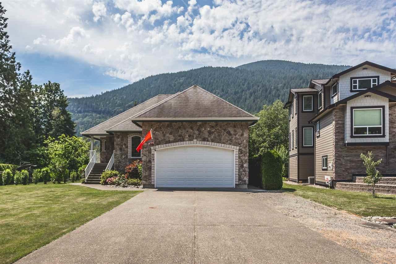 449 Naismith Avenue - Photo 1