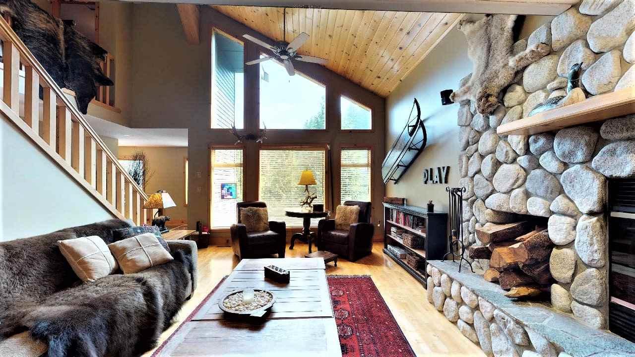 2617 Wolverine Crescent - Photo 1