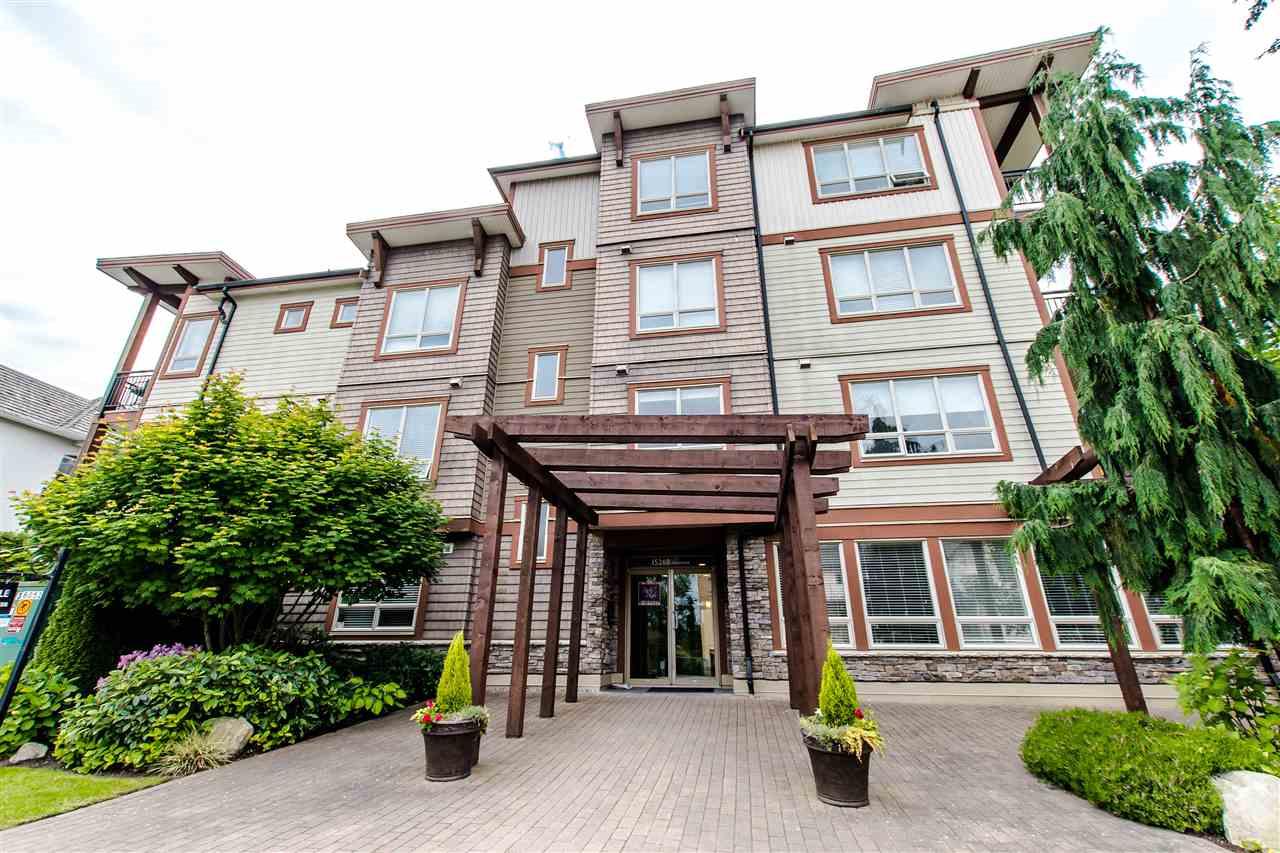 15268 18 Avenue - Photo 1