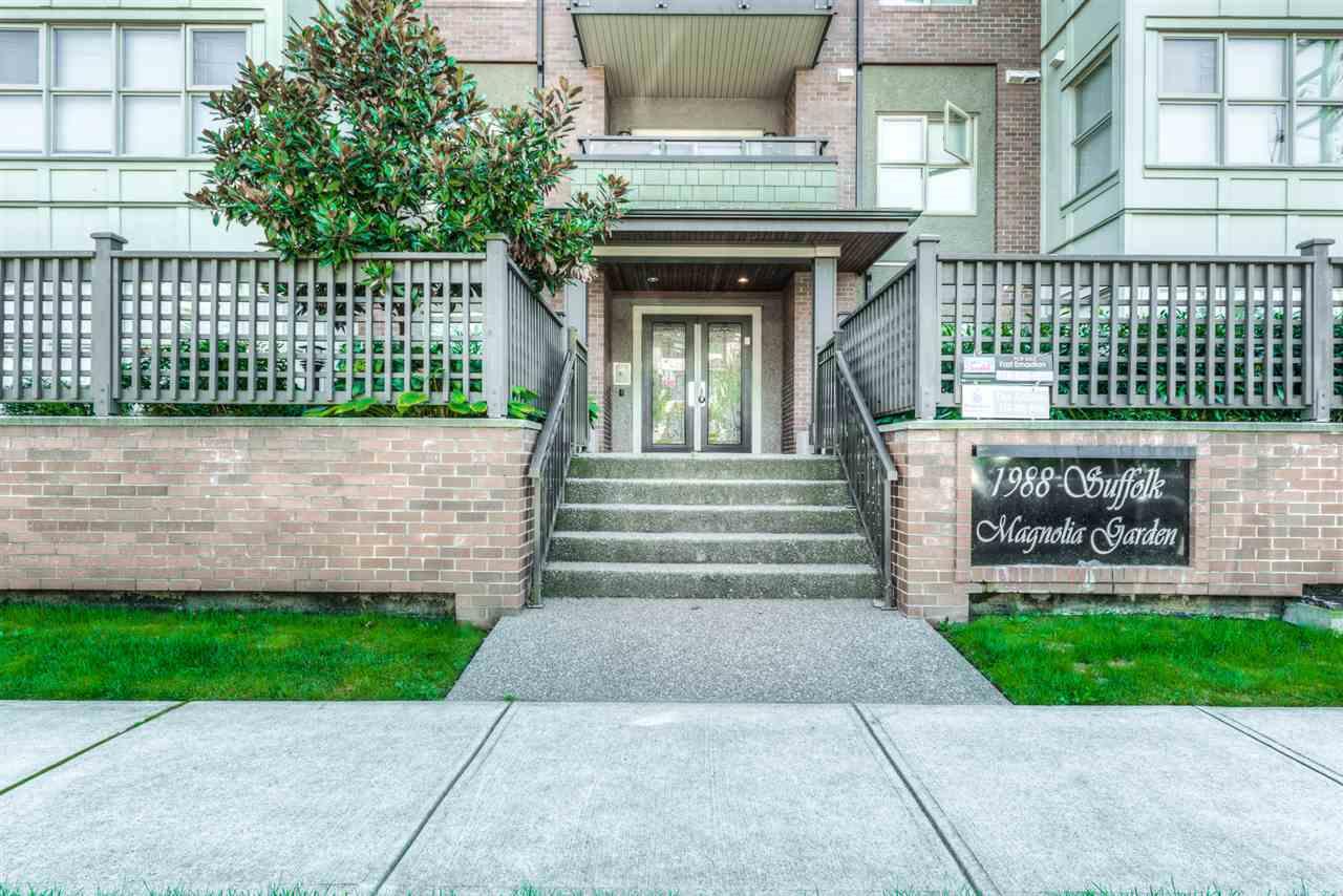 1988 Suffolk Avenue - Photo 1