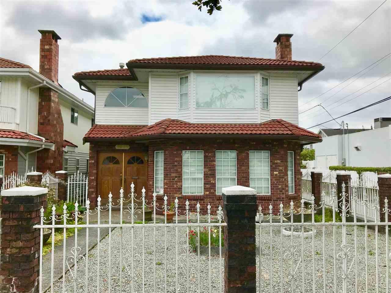 2036 52 Avenue - Photo 1