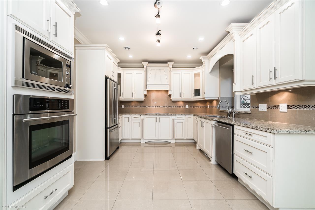 7620 Ledway Road - Photo 1