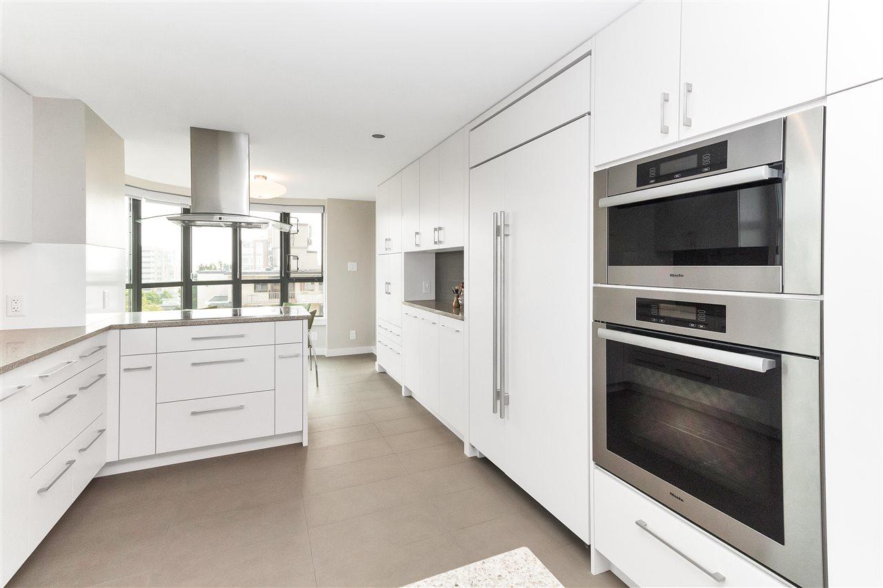 5389 Vine Street - Photo 1