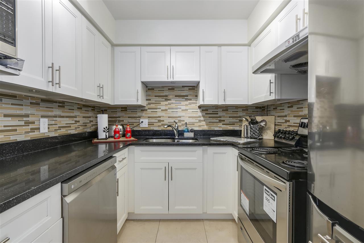 5335 Hastings Street - Photo 1