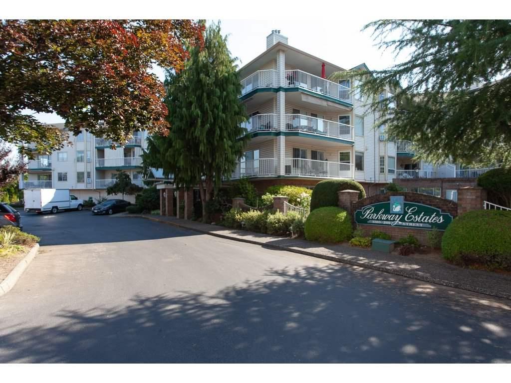5360 205 Street - Photo 1