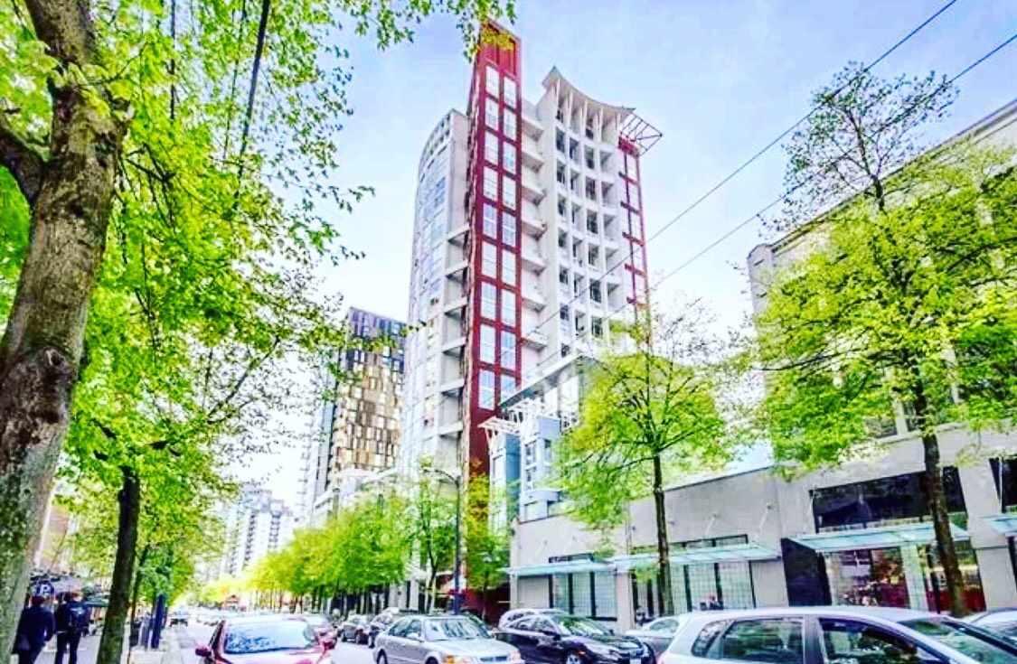 933 Seymour Street - Photo 1