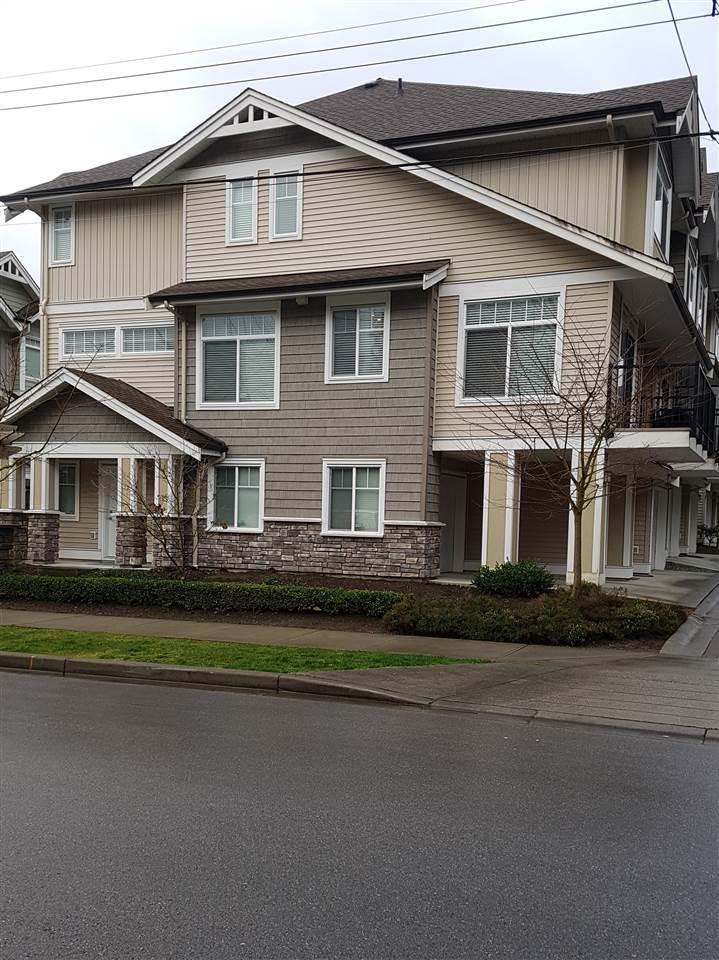 8277 161 Street - Photo 1