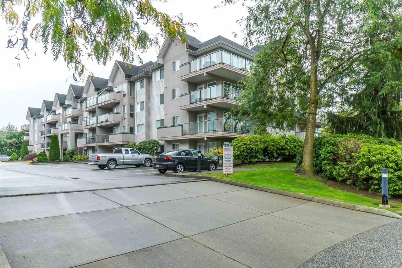 33728 King Road - Photo 1