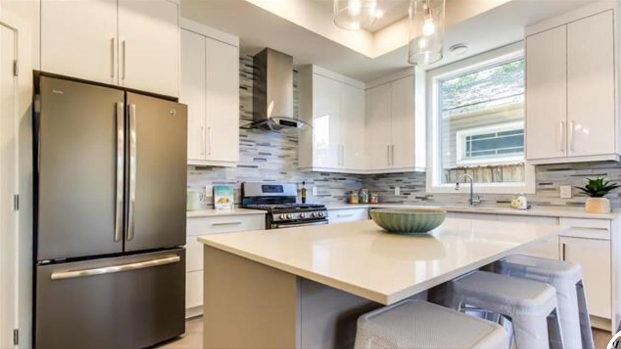 834 Cadder Avenue - Photo 1