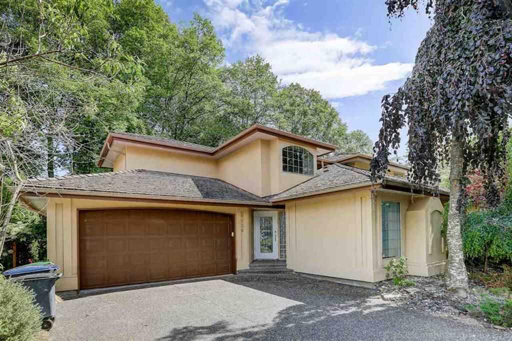 8626 141 Street - Photo 1