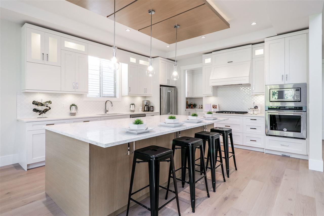 1374A Marguerite Street - Photo 1