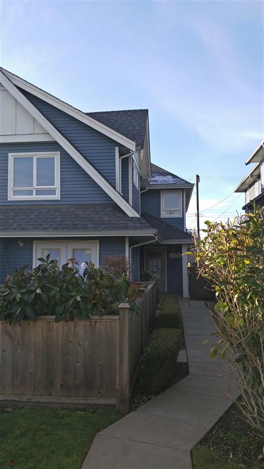 1827 Chesterfield Avenue - Photo 1