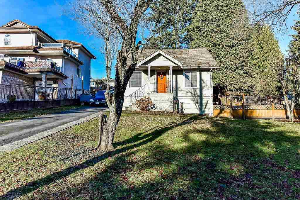 1211 Thomas Avenue - Photo 1