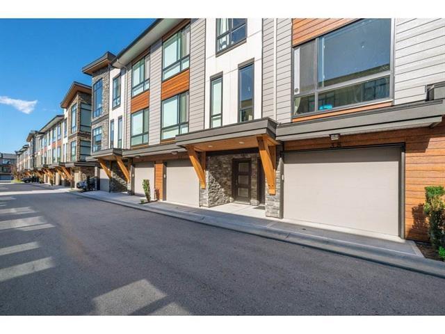 16488 64 Avenue - Photo 1