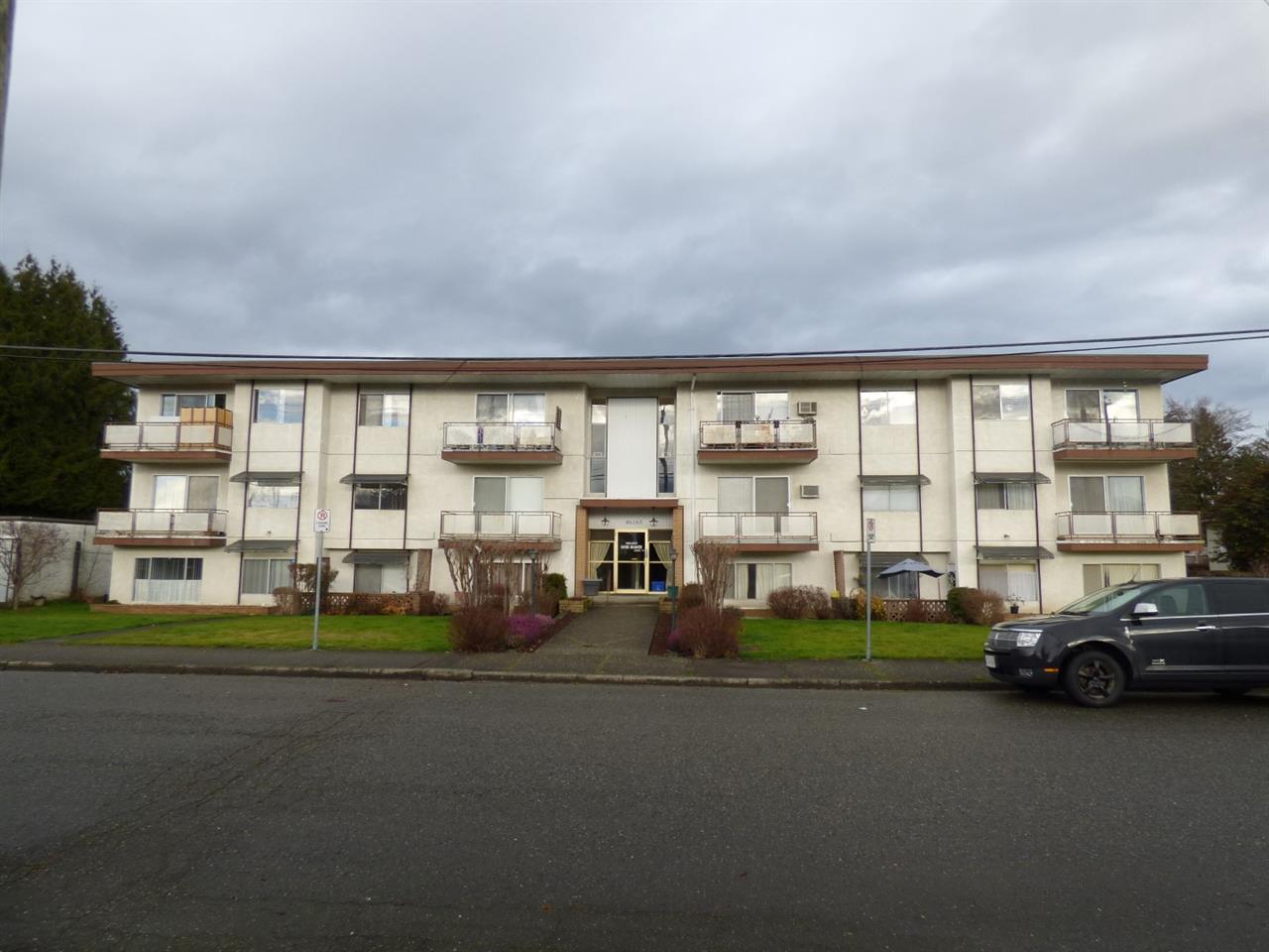 46165 Gore Avenue - Photo 1