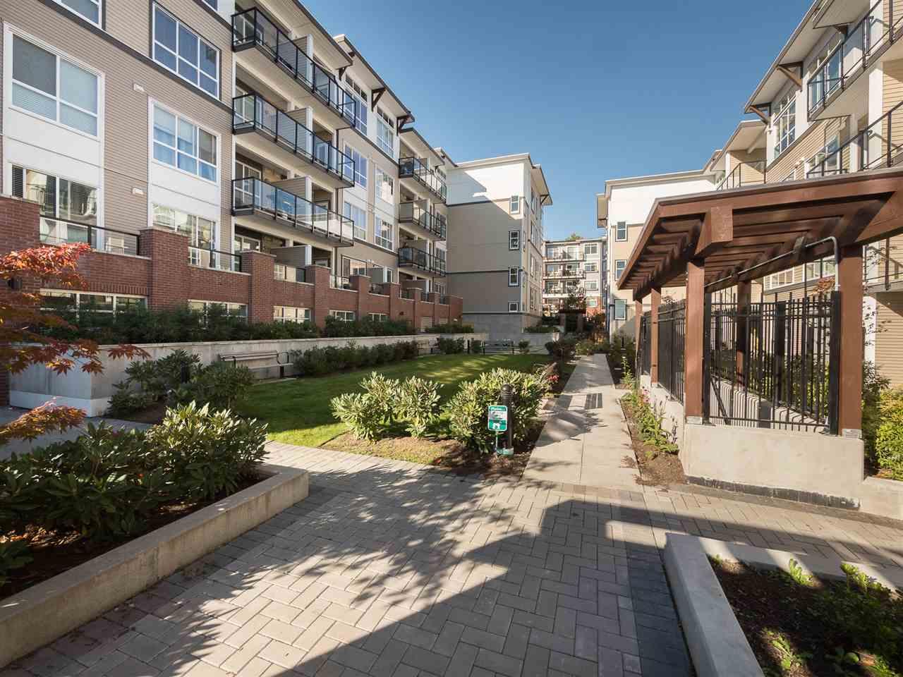 6468 195A Street - Photo 1