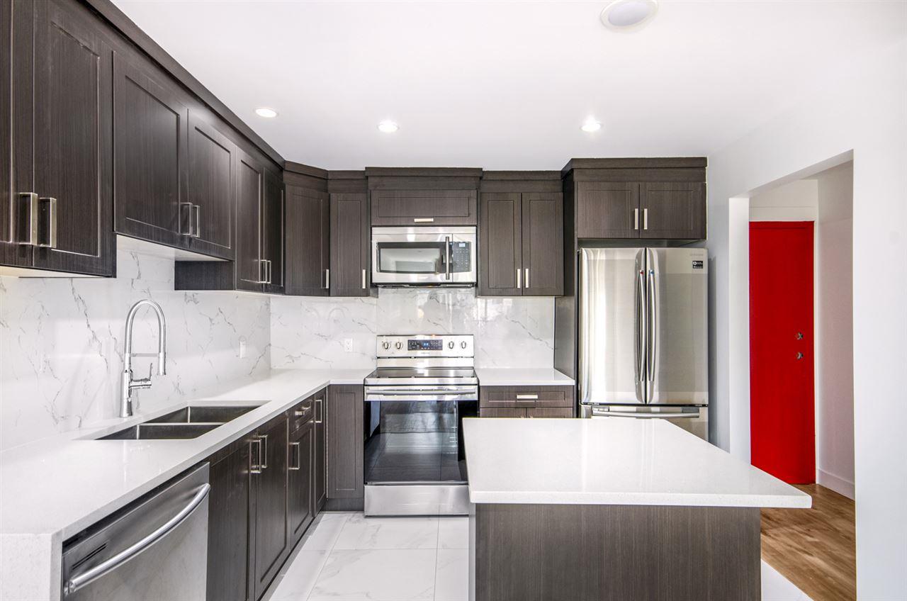 33412 Tessaro Crescent - Photo 1