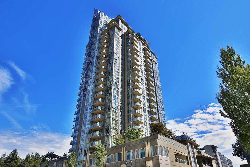 3008 Glen Drive - Photo 1