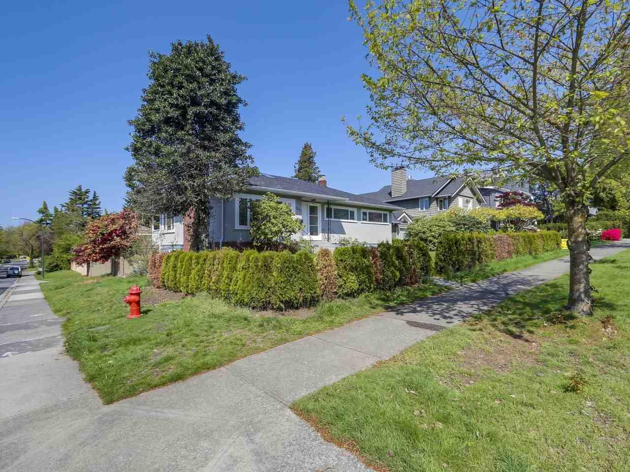 7491 Laburnum Street - Photo 1