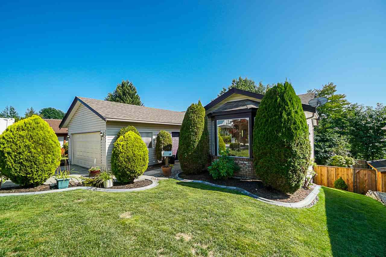 32928 Arbutus Avenue - Photo 1