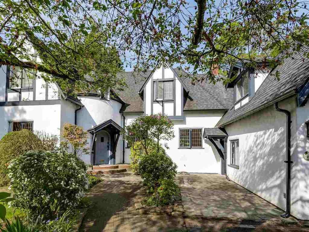 5661 Highbury Street - Photo 1
