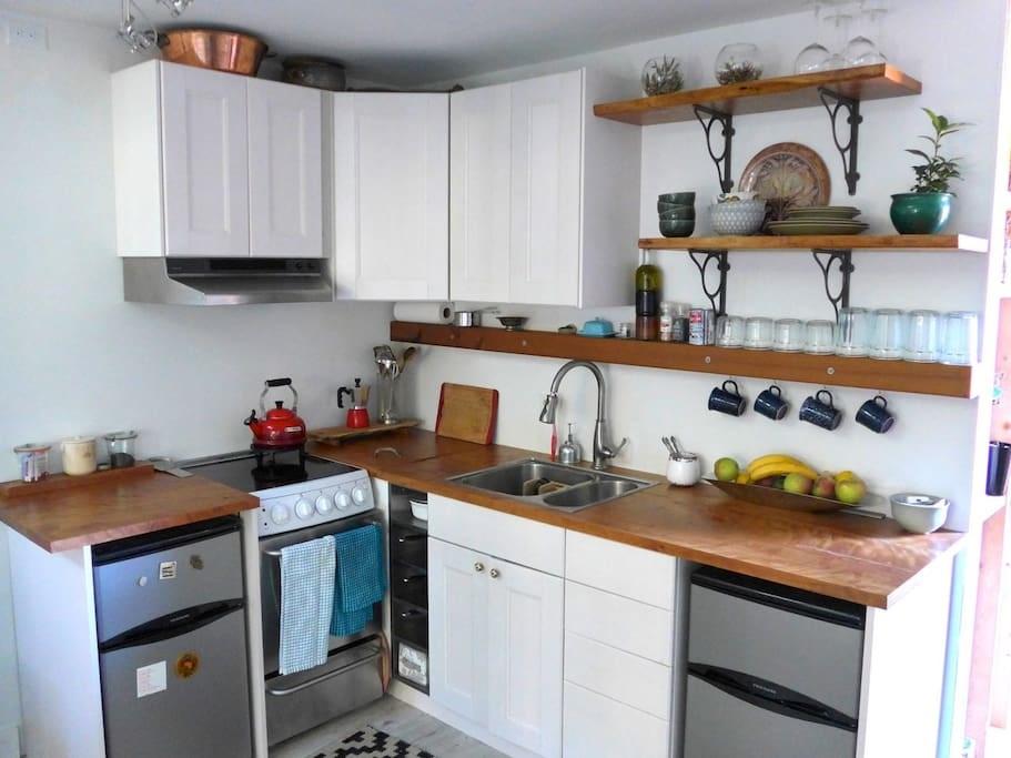 2150 Sarajevo Drive - Photo 1