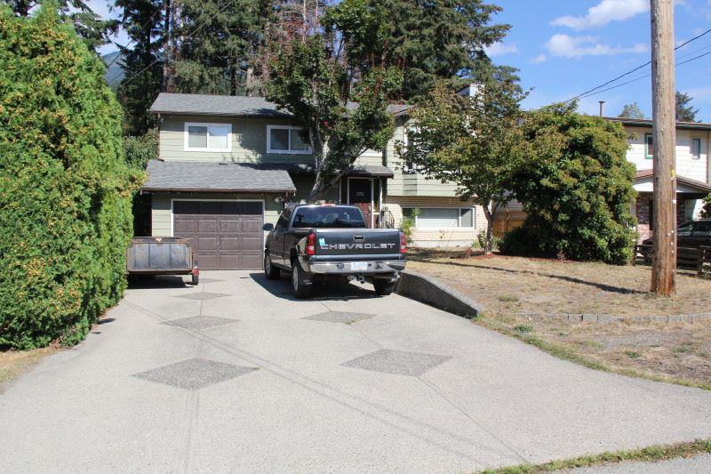 765 7TH Avenue - Photo 1