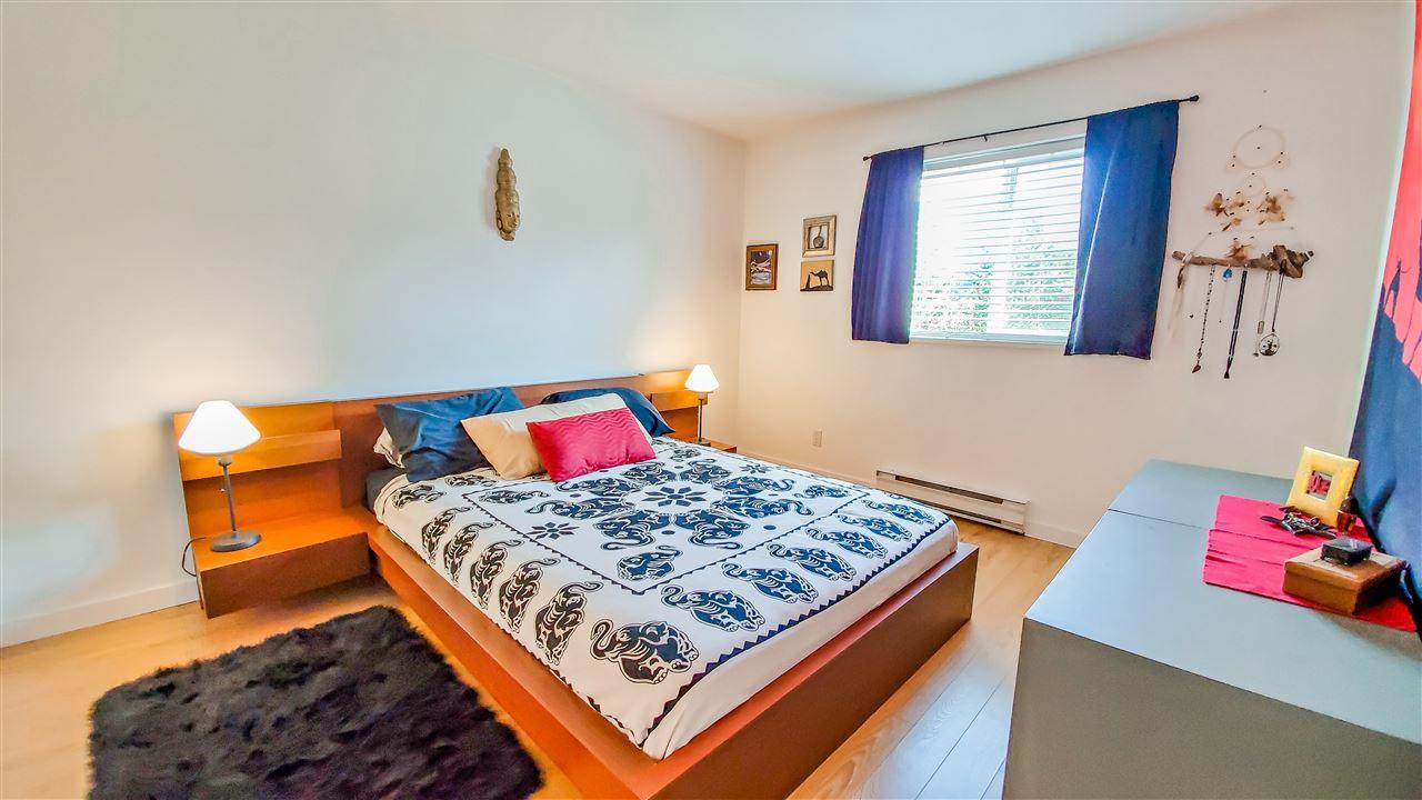 40180 Willow Crescent - Photo 1