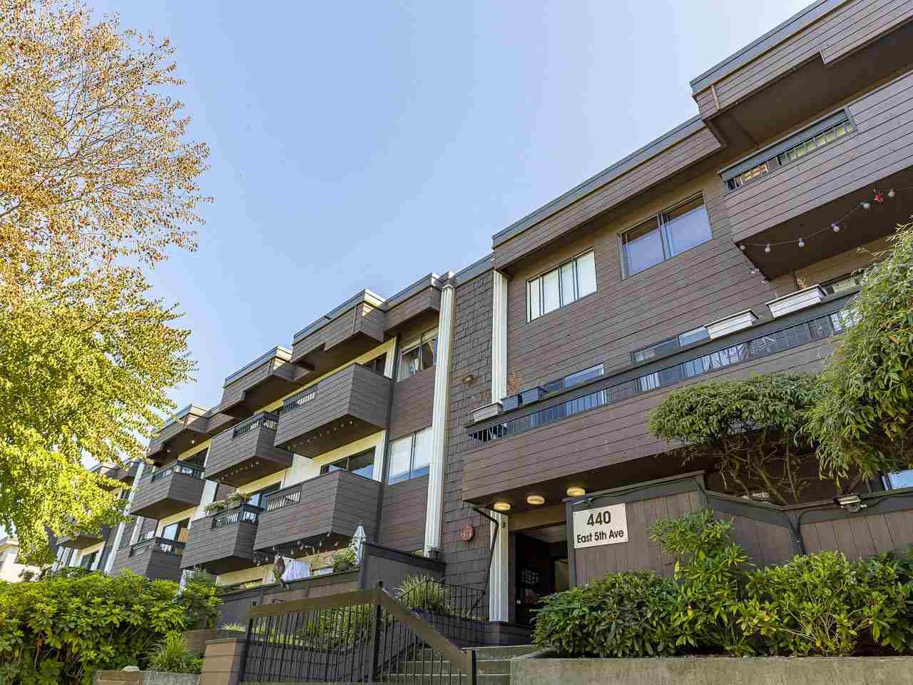 440 5TH Avenue - Photo 1