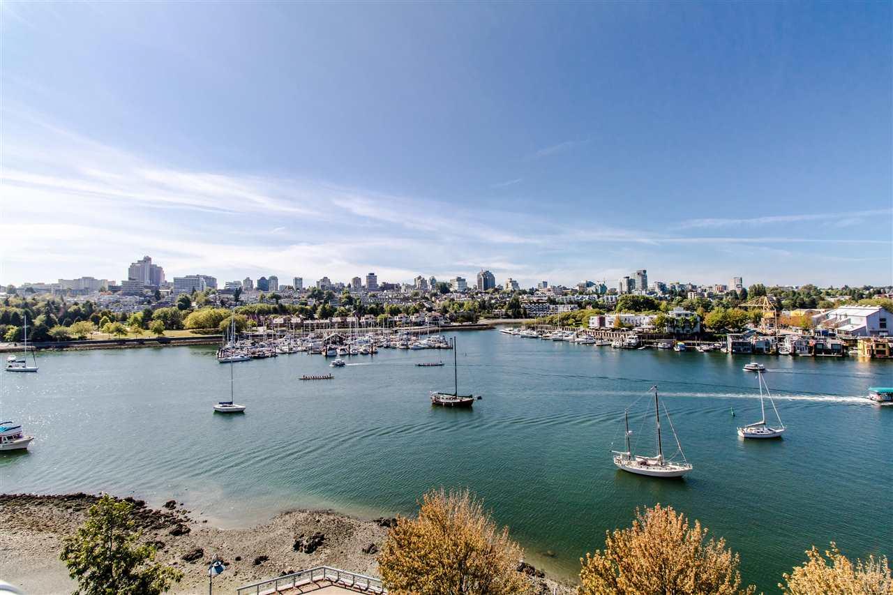 1515 Homer Mews - Photo 1