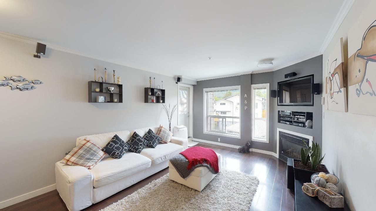 1212 Main Street - Photo 1