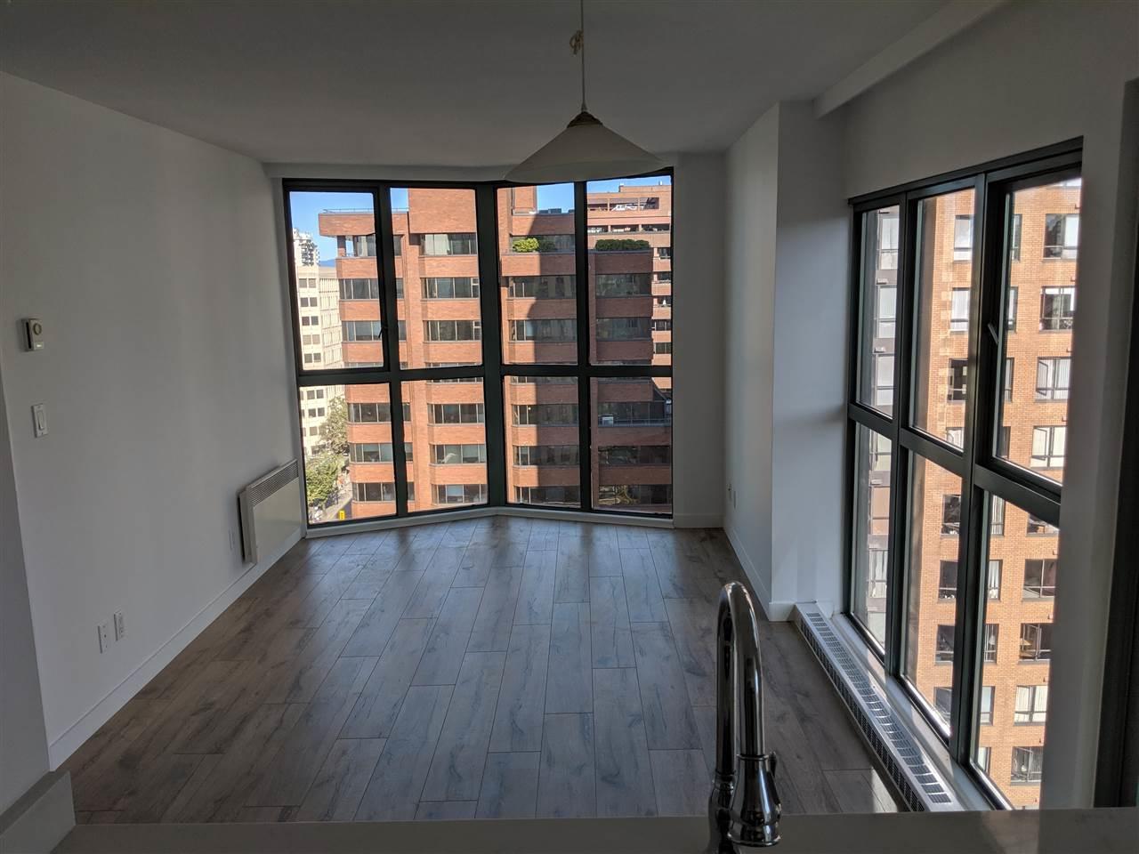 1188 Howe Street - Photo 1