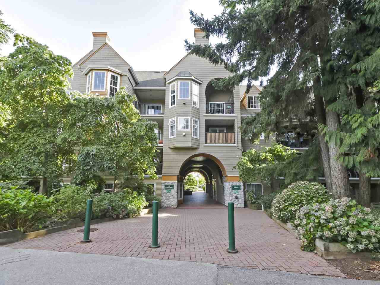 5518 14 Avenue - Photo 1