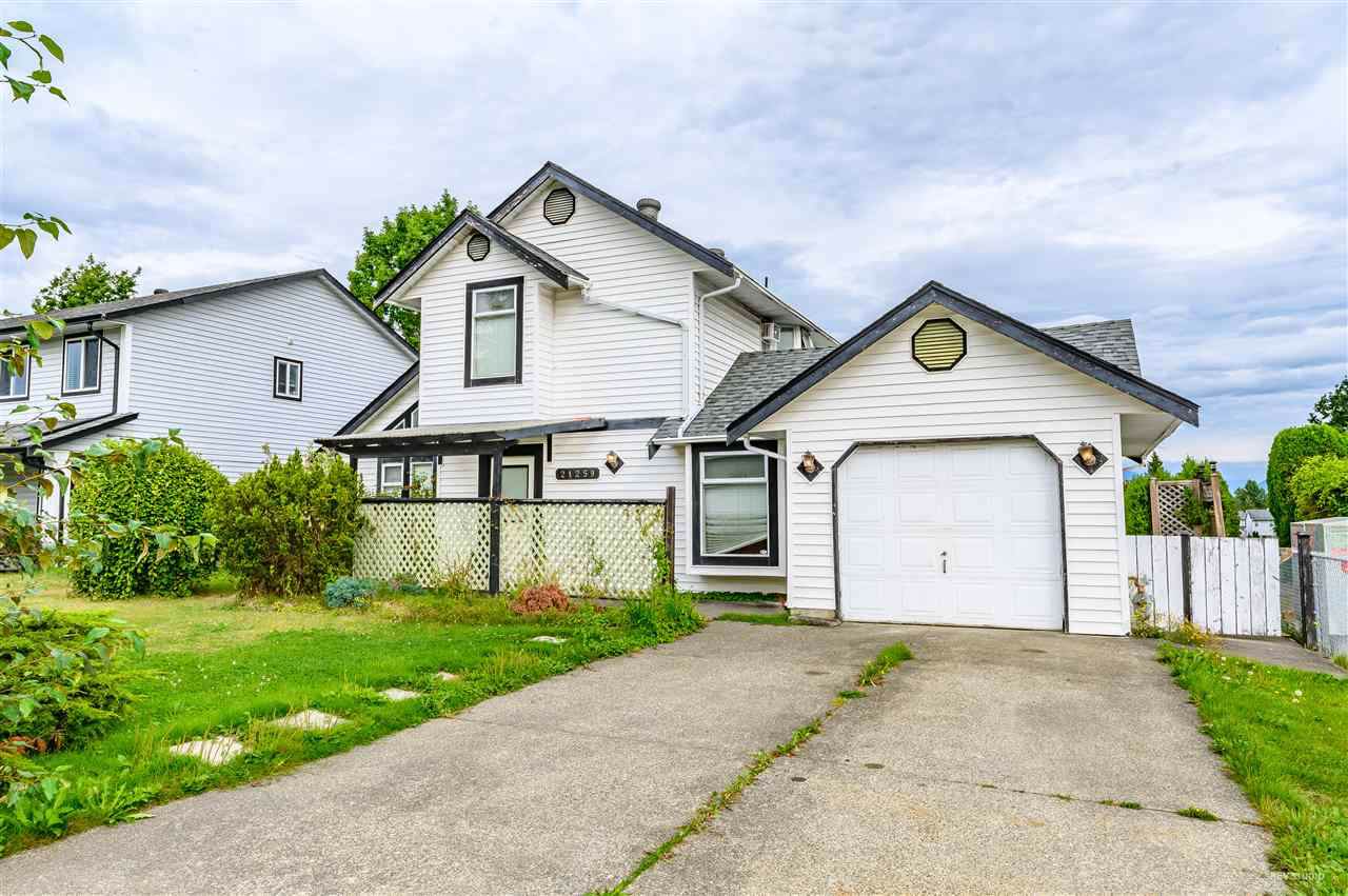 21259 89B Avenue - Photo 1