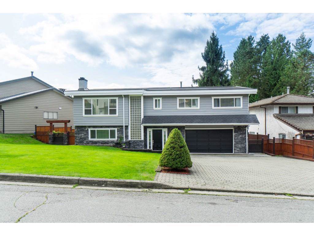 2961 Camrose Drive - Photo 1