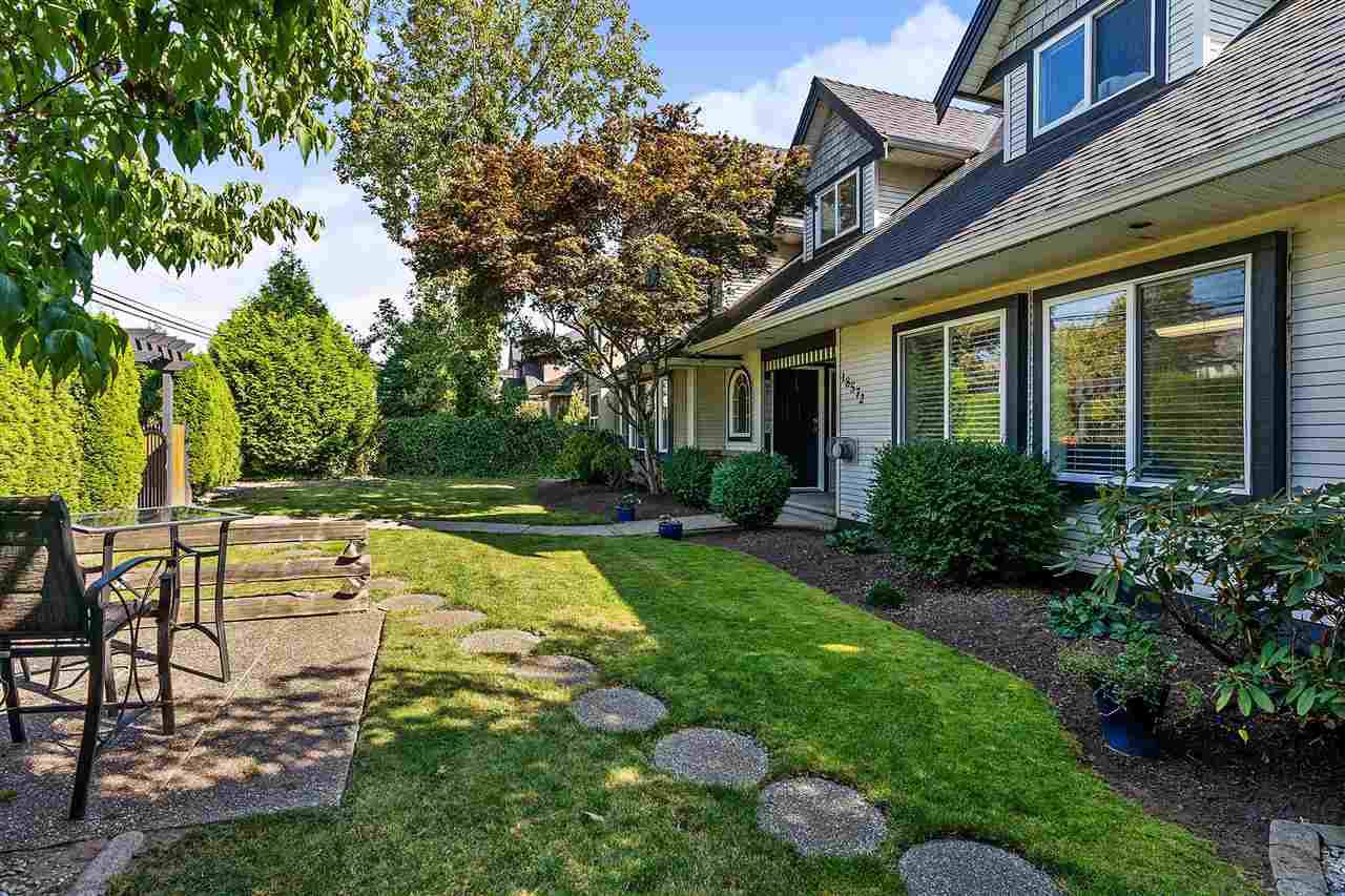 18572 64 Avenue - Photo 1