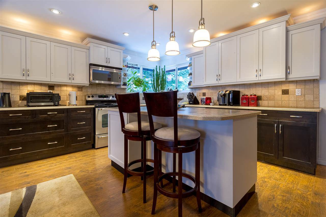 1371 Maple Street - Photo 1