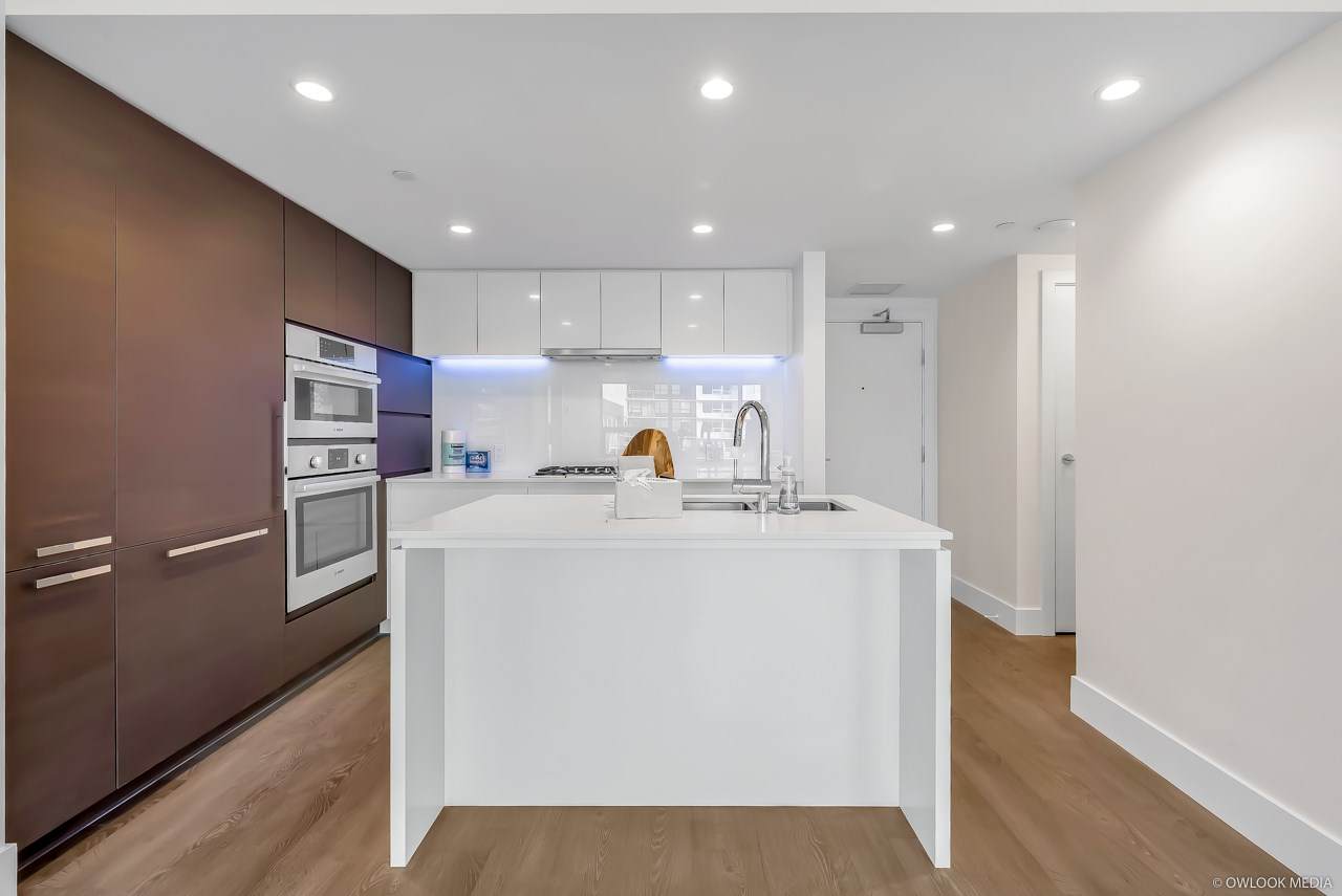 5508 Hollybridge Way - Photo 1