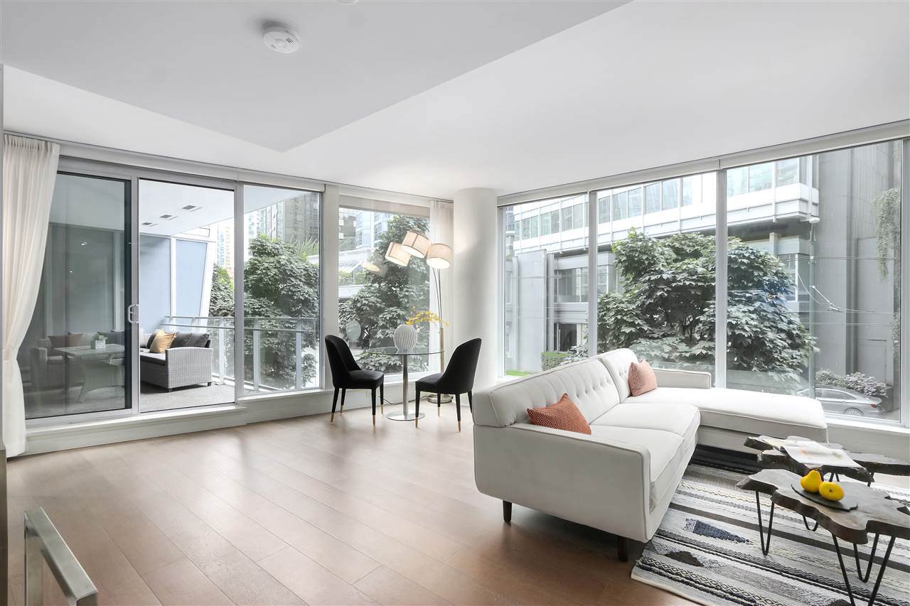 1499 Pender Street - Photo 1