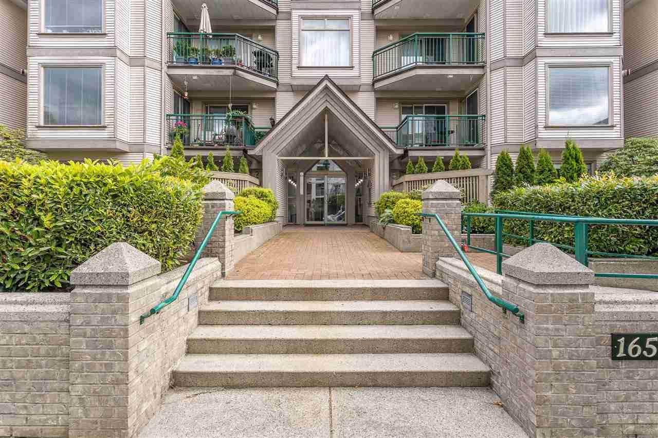 1650 Grant Avenue - Photo 1