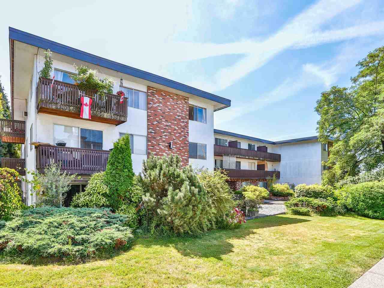 910 Fifth Avenue - Photo 1