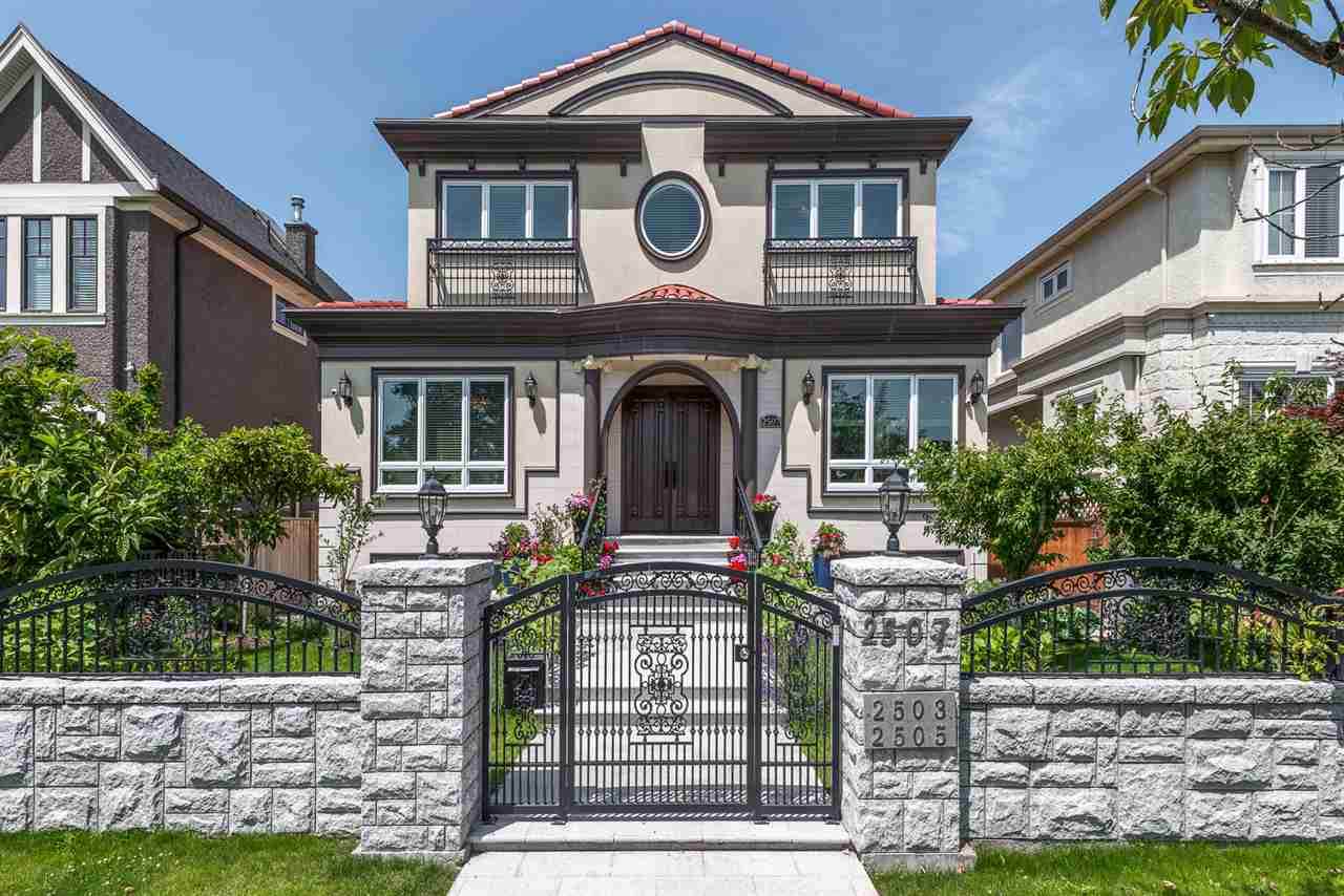 2507 King Edward Avenue - Photo 1