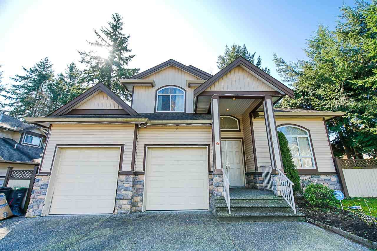 16006 90 Avenue - Photo 1