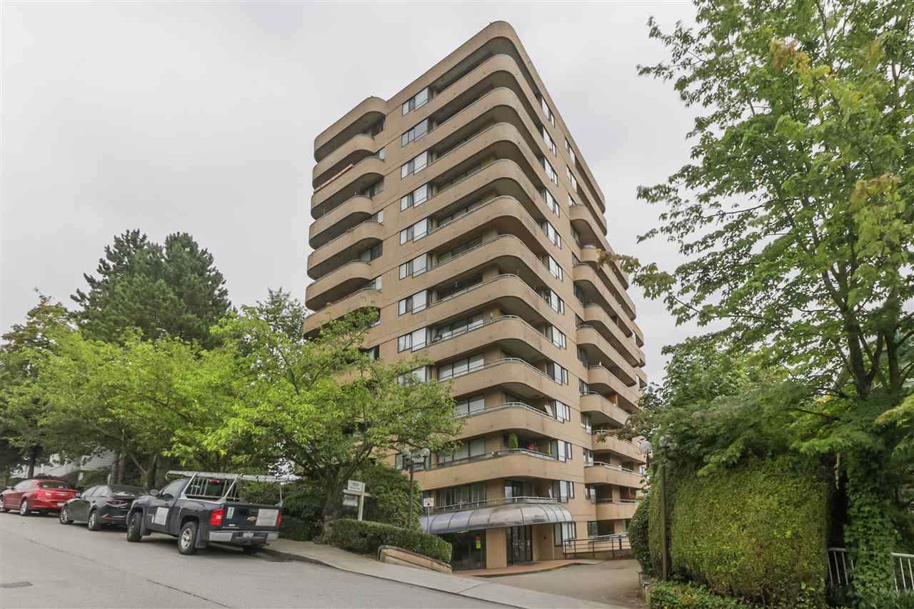 1026 Queens Avenue - Photo 1